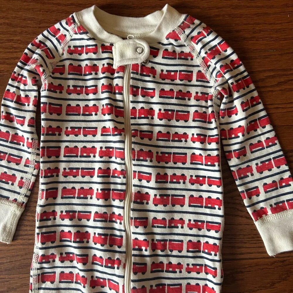 Hanna Andersson Boys 2T HannaJams Trains Organic Cotton Sleeper Footie Size 2T
